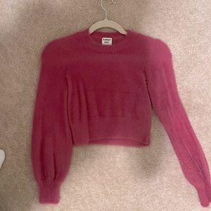 Aritzia fuzzy crop